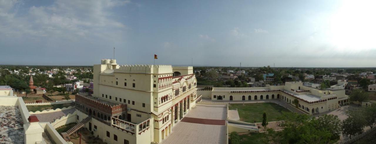 Amritara Surajgarh Fort Exterior foto